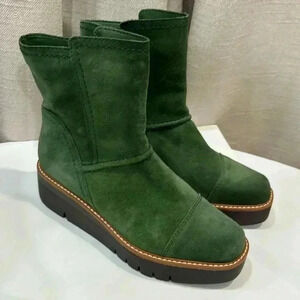 Naturalizer “Wylie” Green Suede Wedge Platform Ankle Boots Size 7